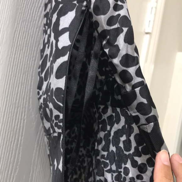ANN TAYLOR silk top. - Picture 9 of 11
